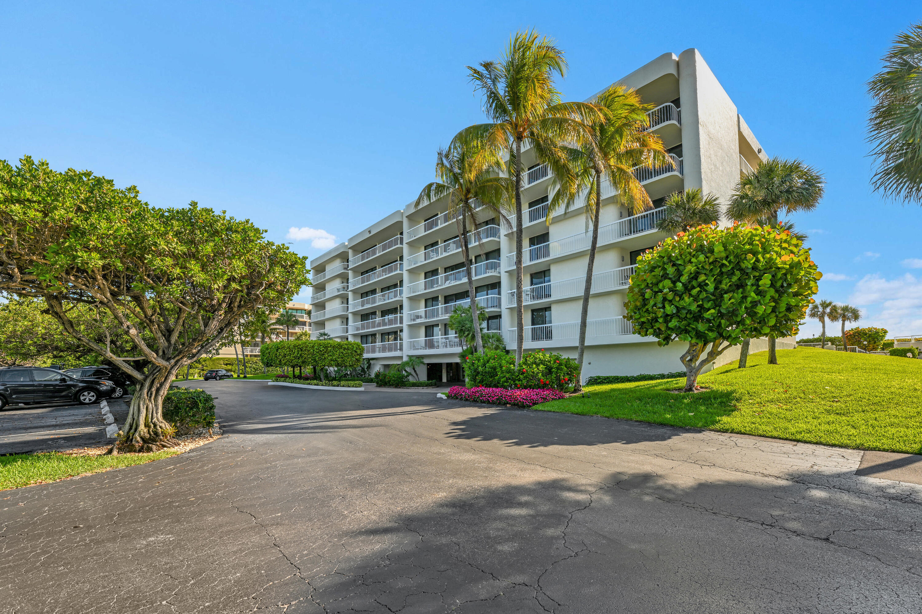 MERIDIAN OF PALM BEACH CONDO - Residential