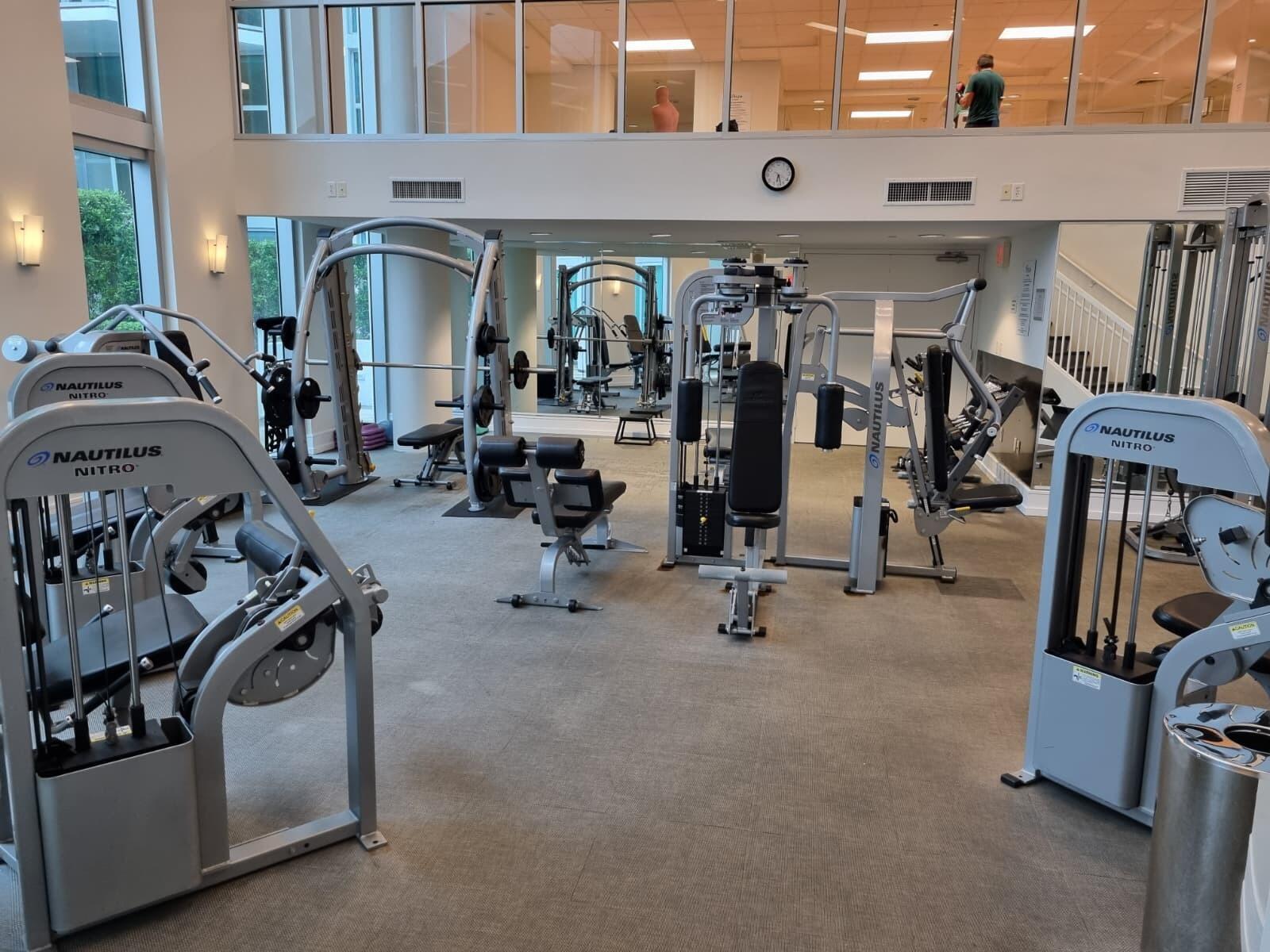 THE ATRIUM AT AVENTURA CO - Residential Lease