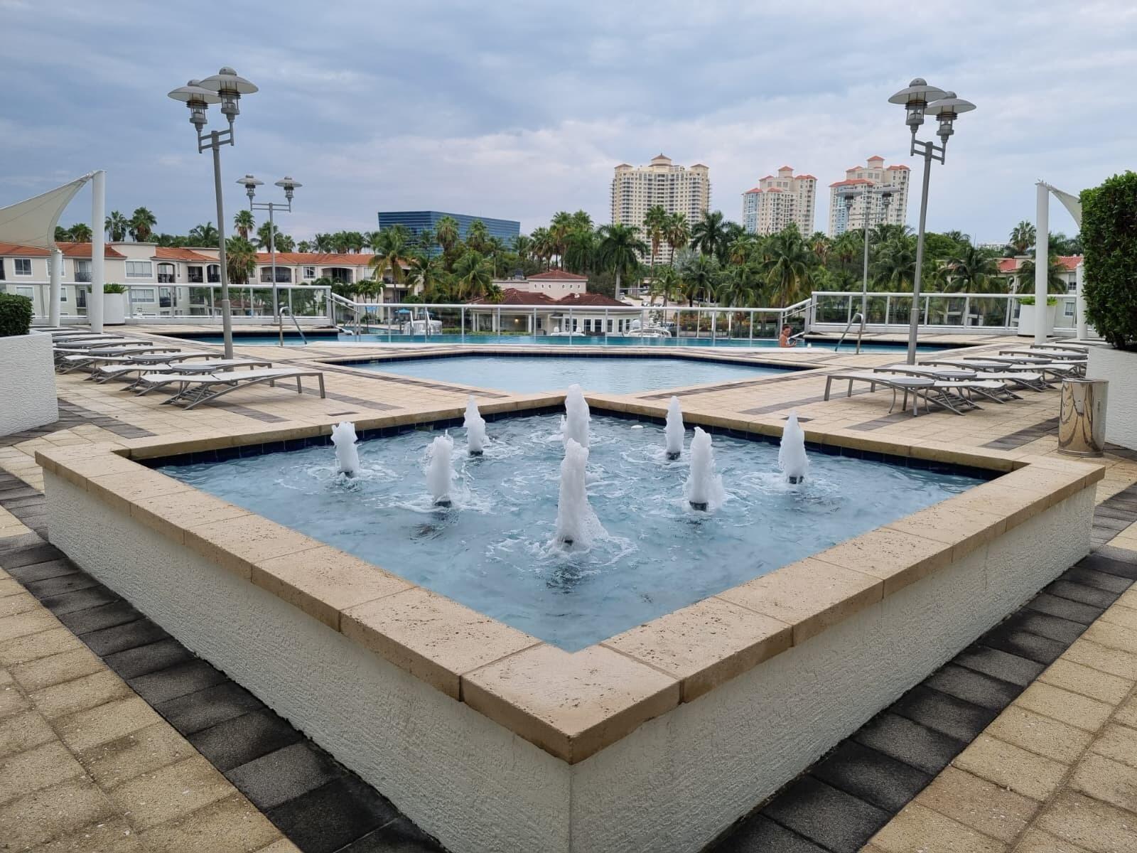 THE ATRIUM AT AVENTURA CO - Residential Lease