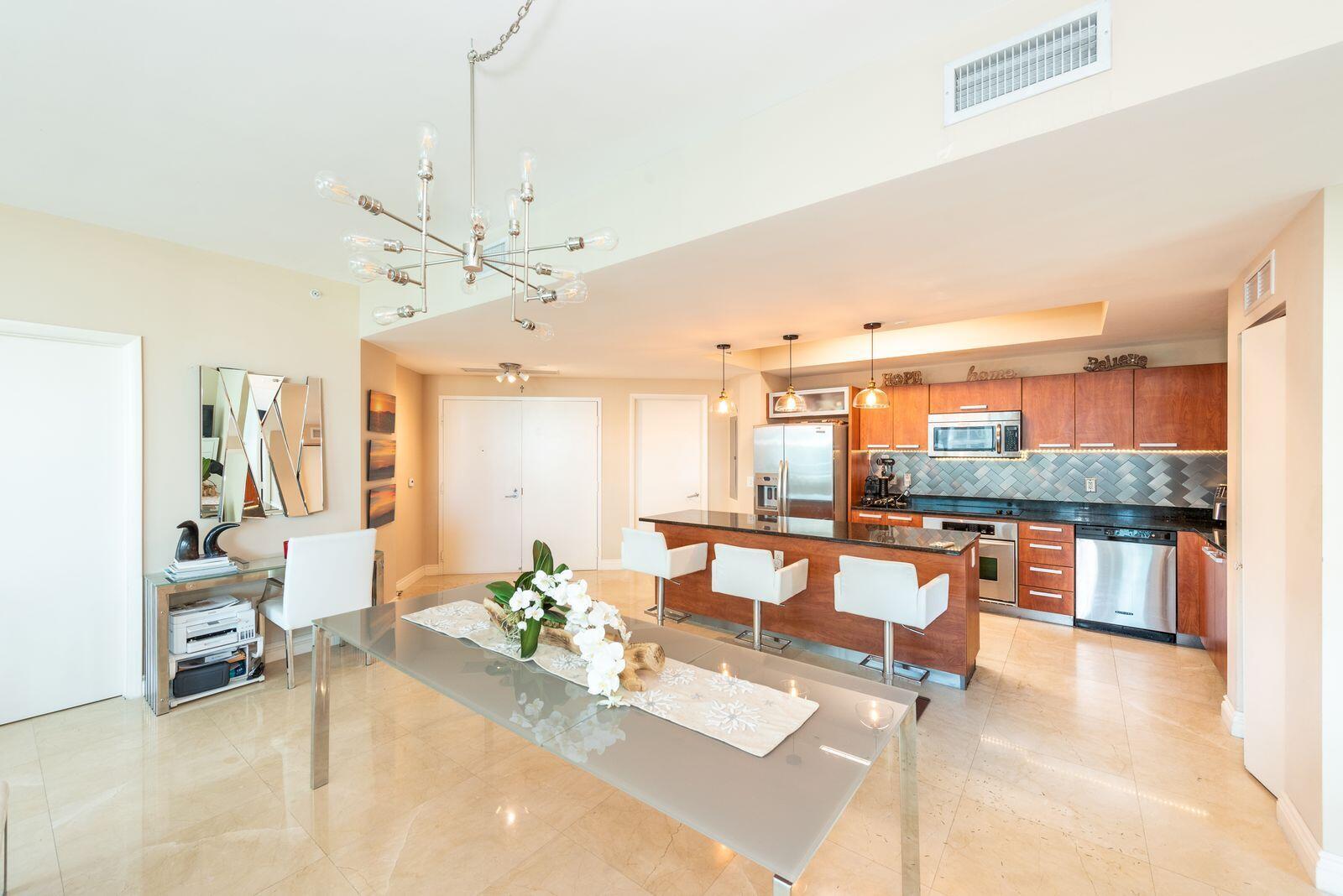 THE ATRIUM AT AVENTURA CO - Residential Lease