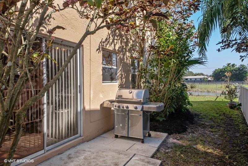 LAKEFIELD OF THE LANDINGS AT WELLINGTON 2B - Residential