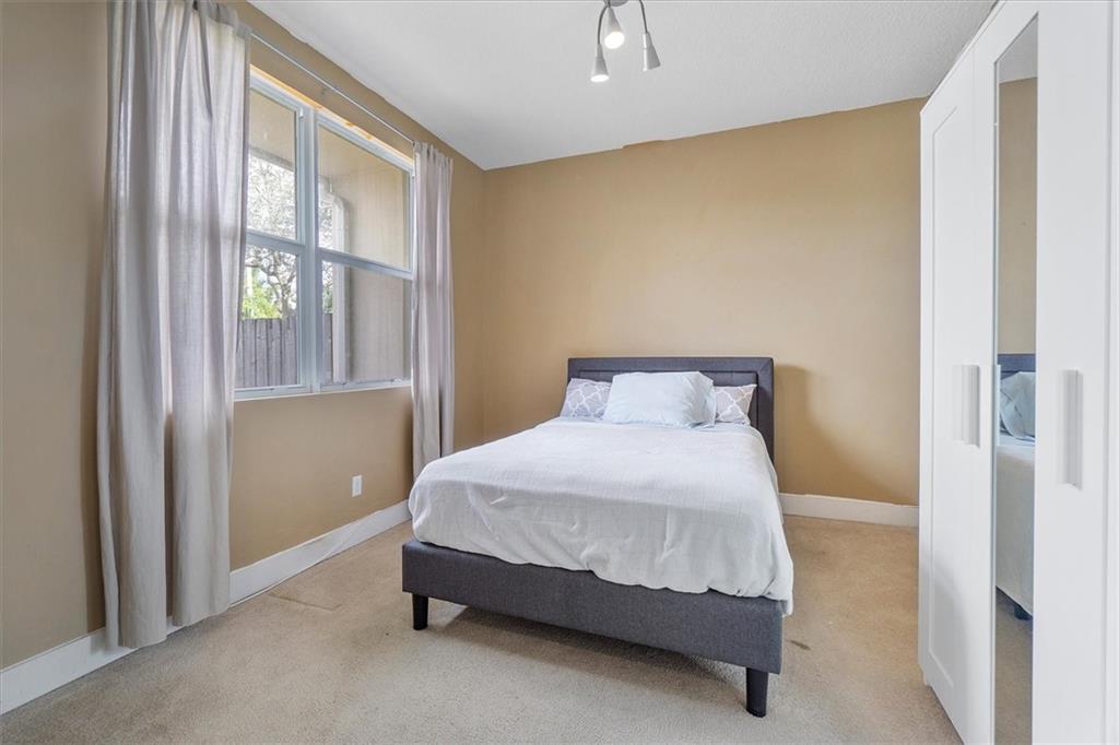 Lakeridge - Residential