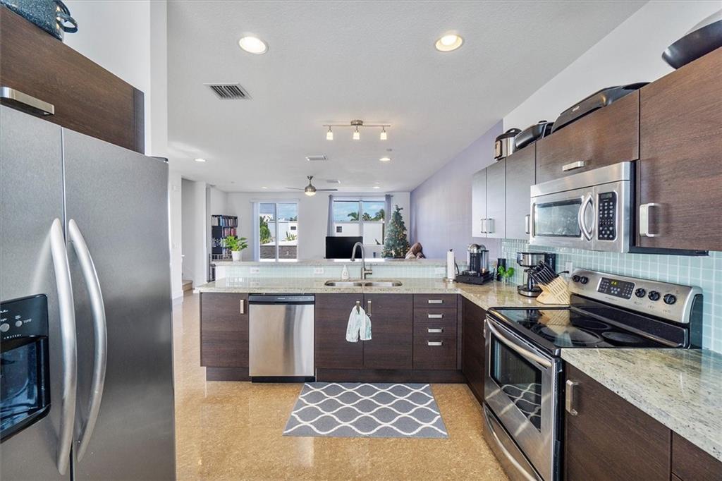 Lakeridge - Residential