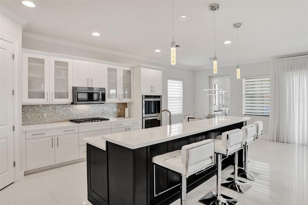 Photo of 11384 NW 81 Place, Parkland, FL 33076 (MLS # F10499421)