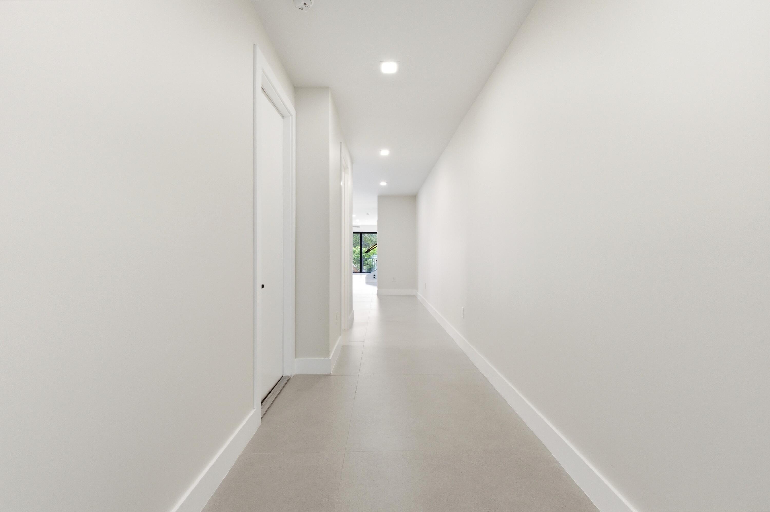 819 SW 1st Street