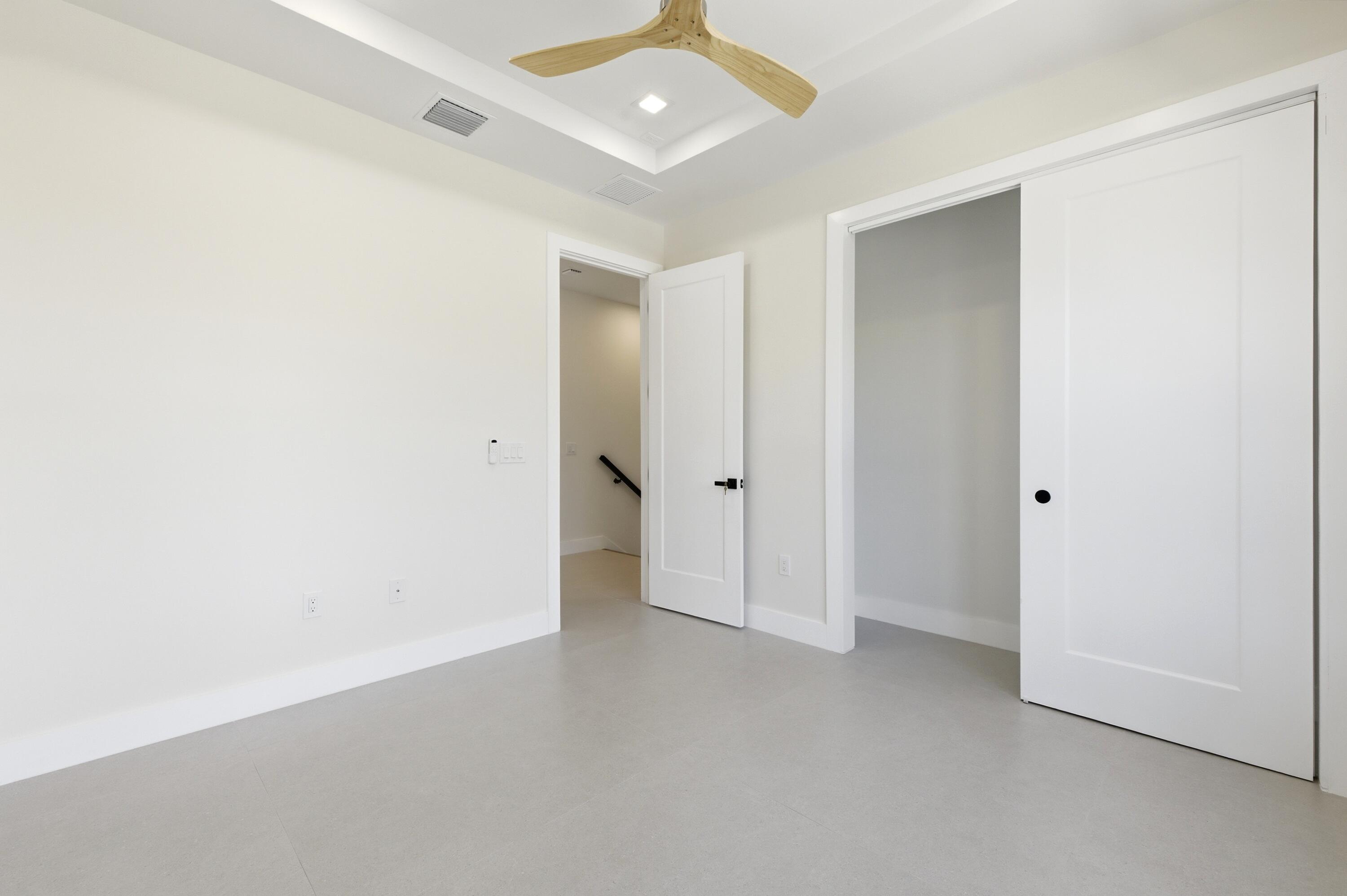 Sailboat Bend - Residential