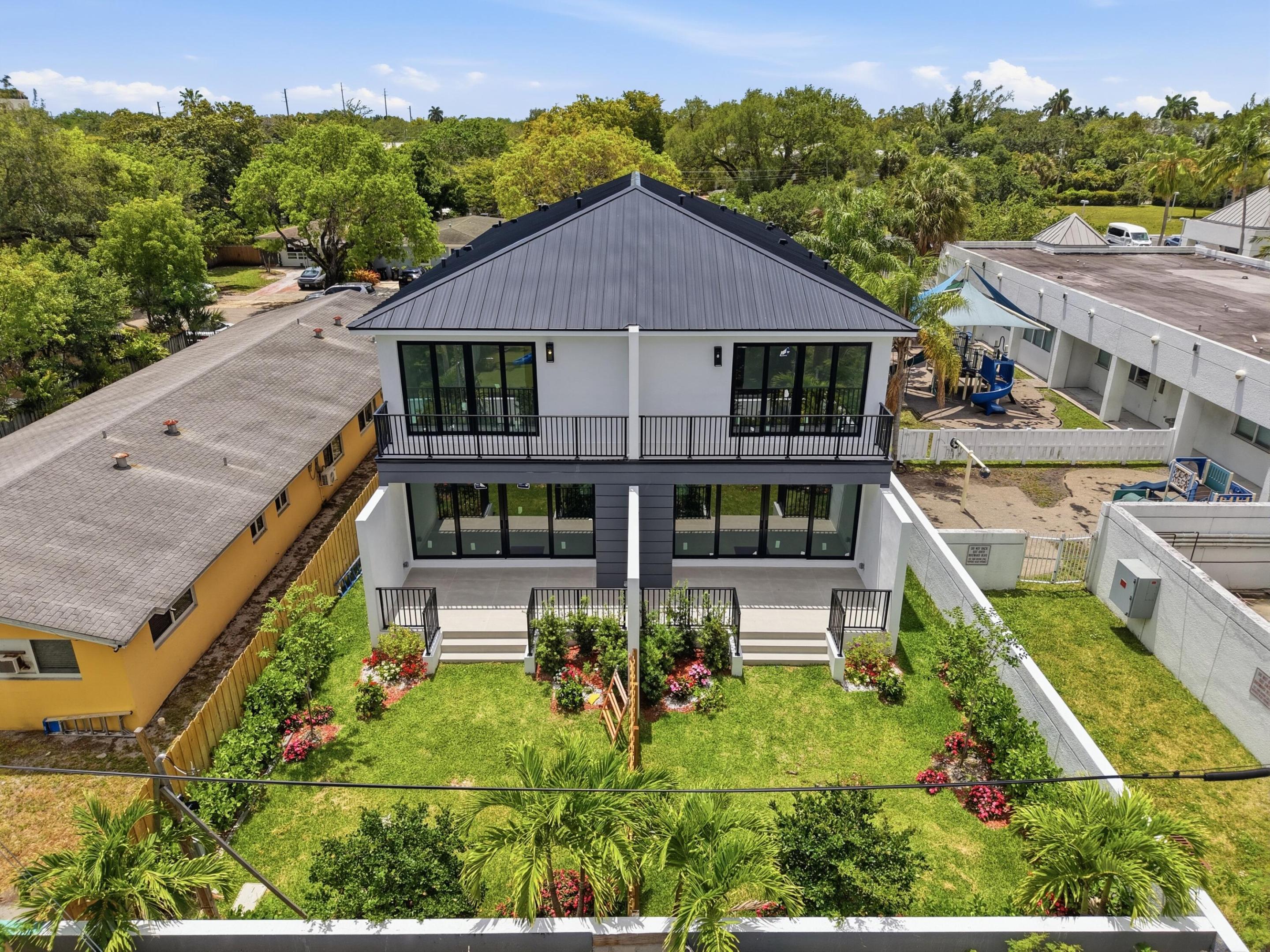 Sailboat Bend - Residential