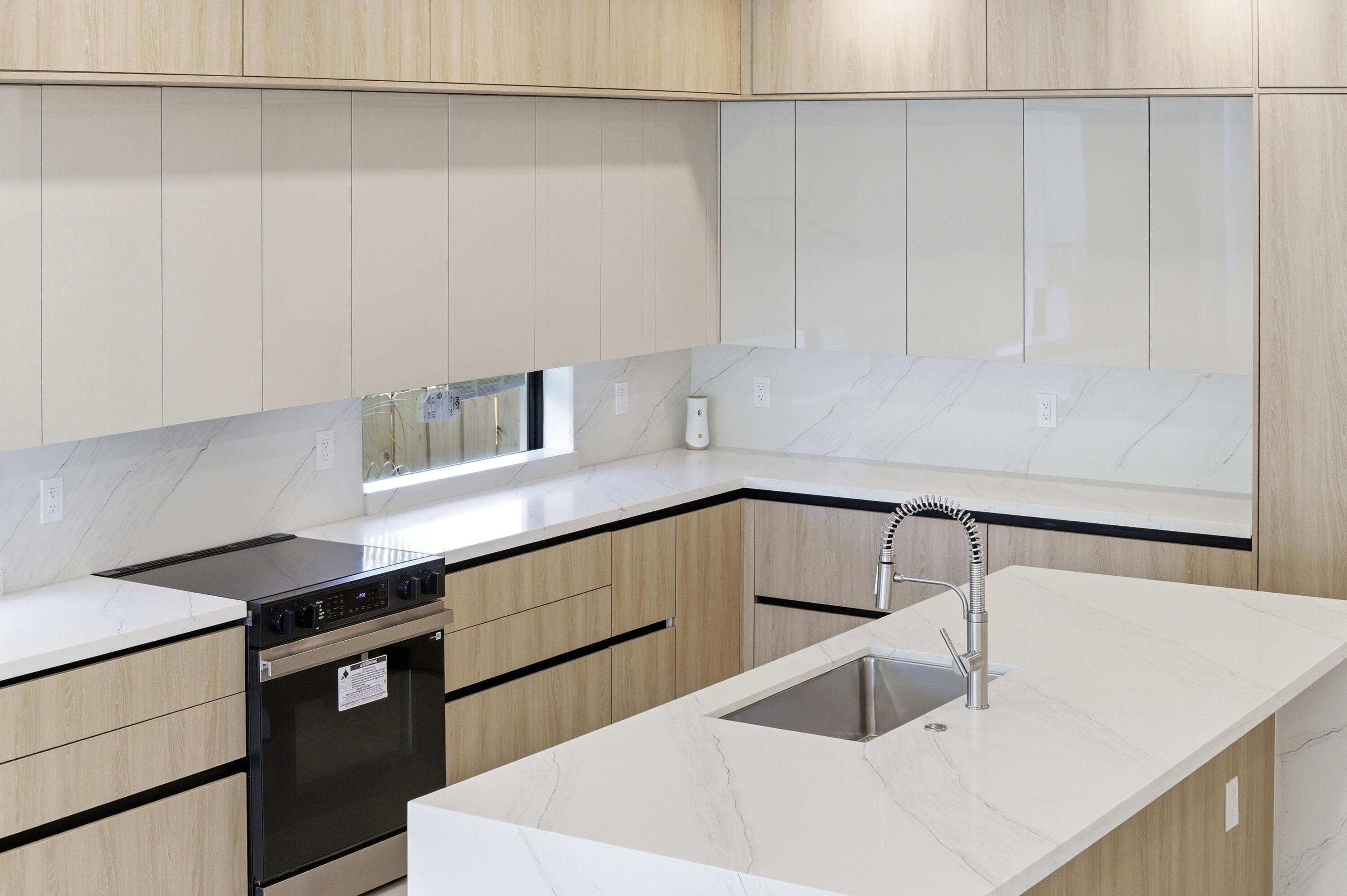 Sailboat Bend - Residential