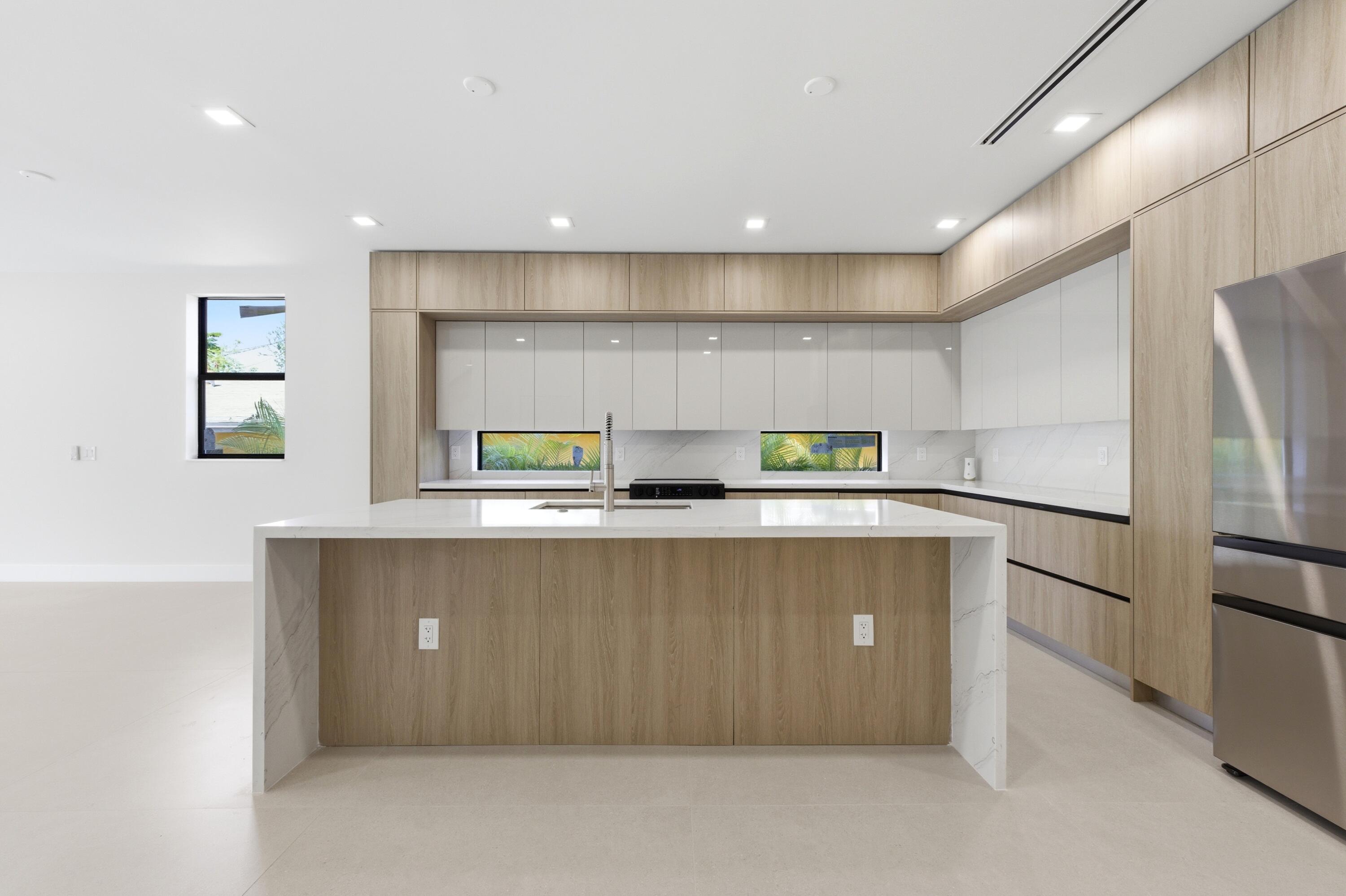 Sailboat Bend - Residential