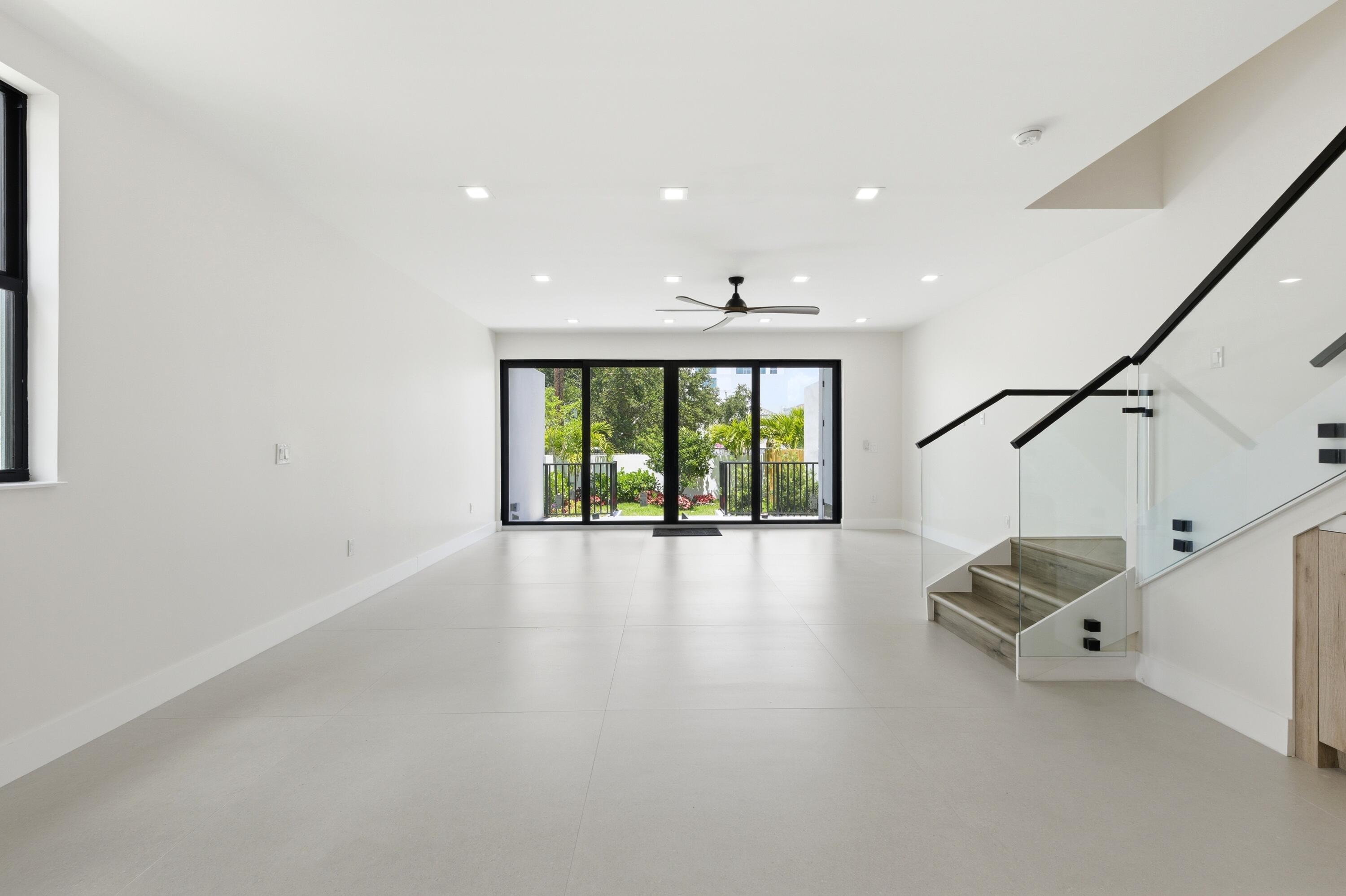 Sailboat Bend - Residential