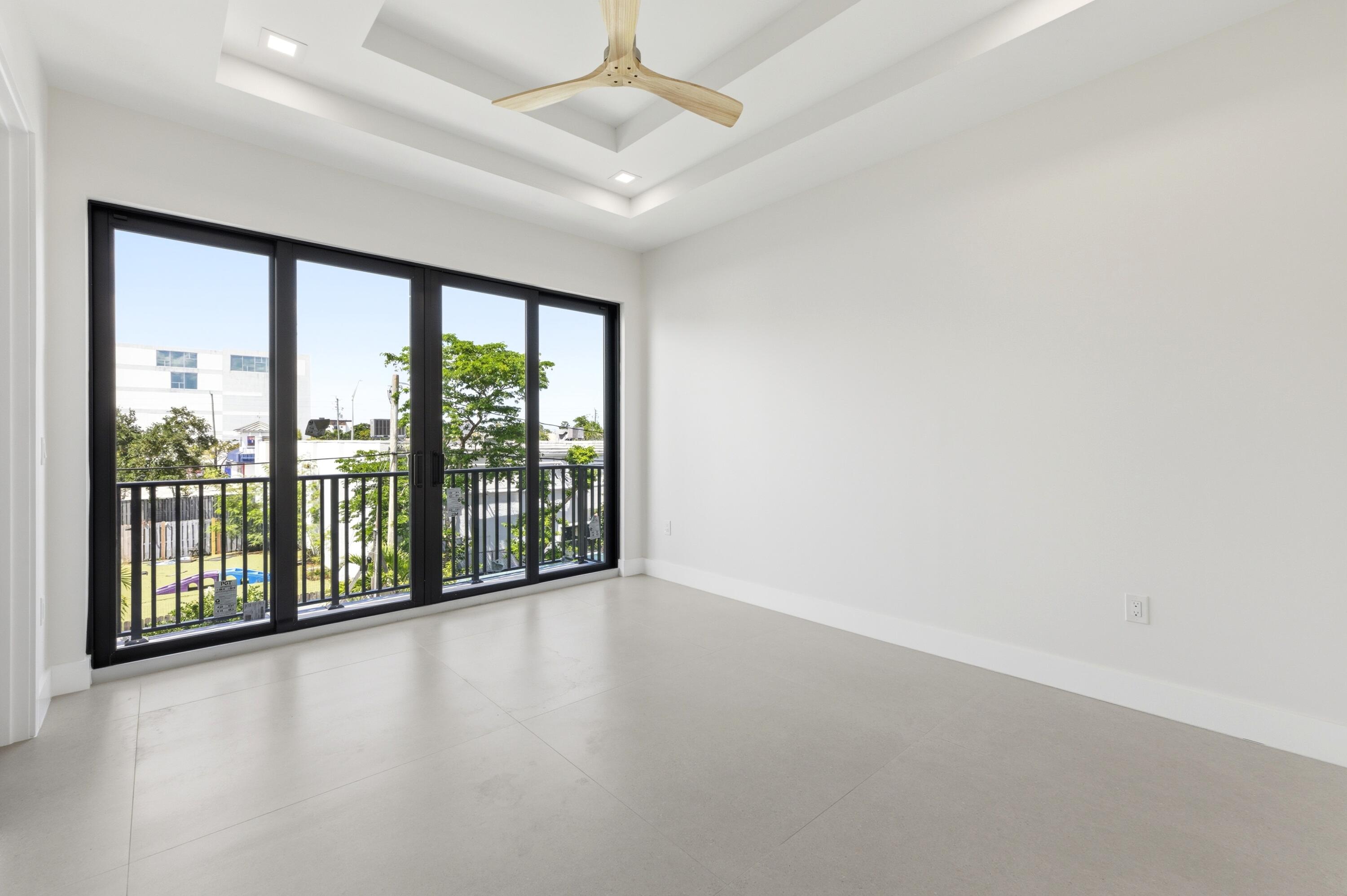 Sailboat Bend - Residential