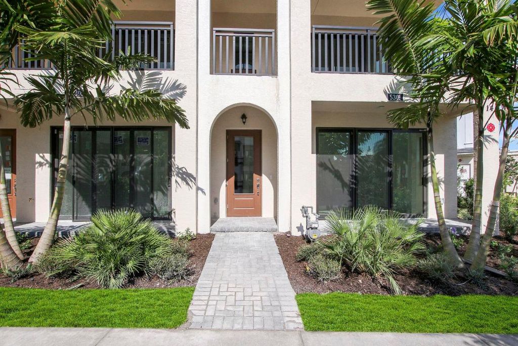 Photo of 5301 Sagan Lane, Palm Beach Gardens, FL 33418 (MLS # R10946326)