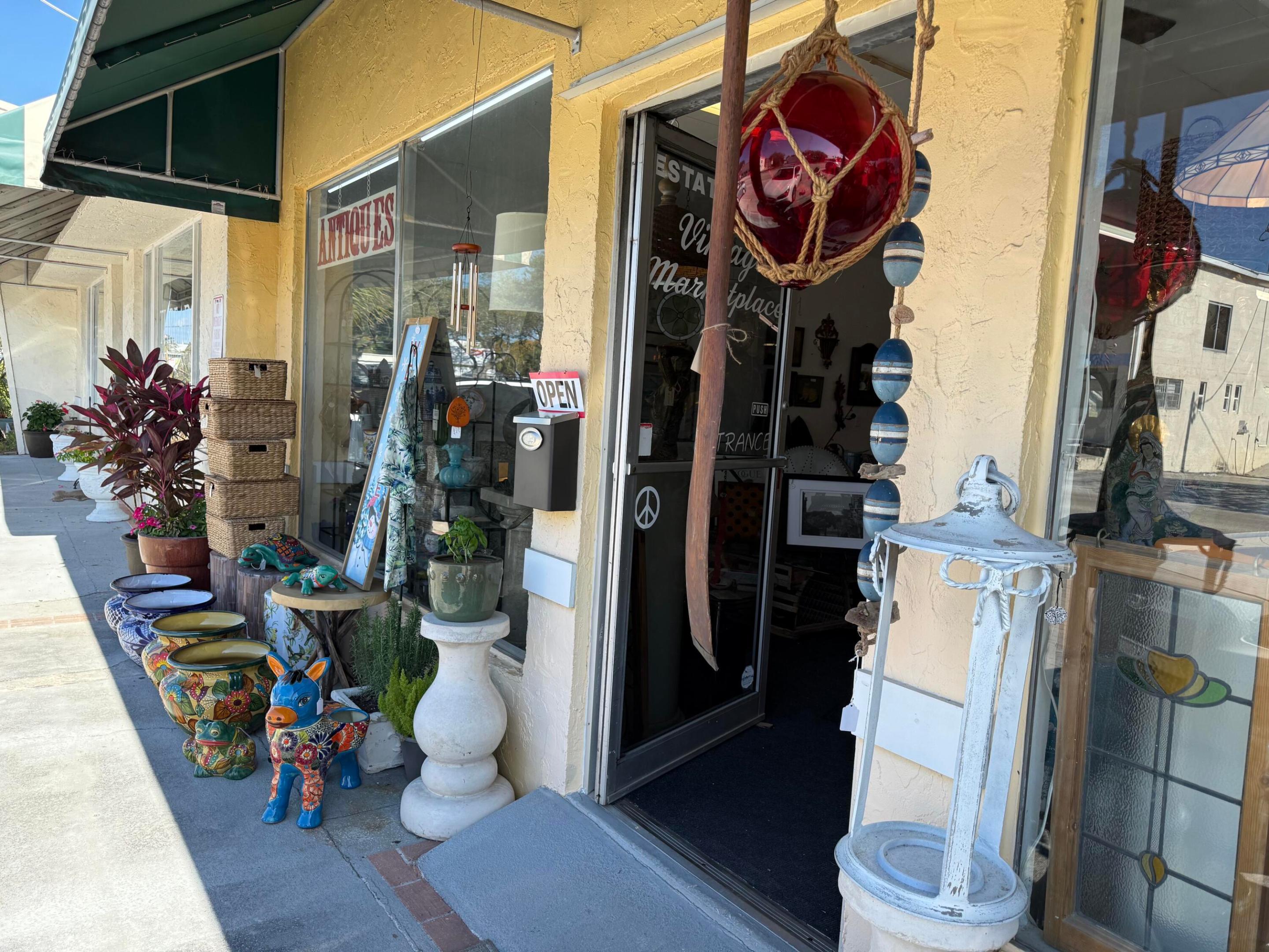 1642 Old Dixie Highway