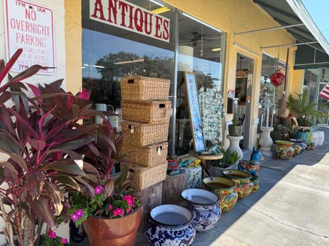 1642 Old Dixie Highway Vero Beach FL 32960