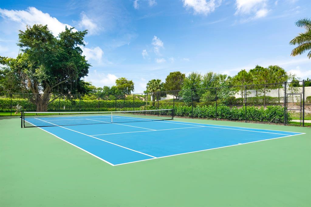 Le Lac - Residential