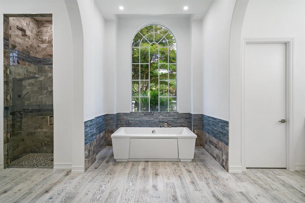 Le Lac - Residential