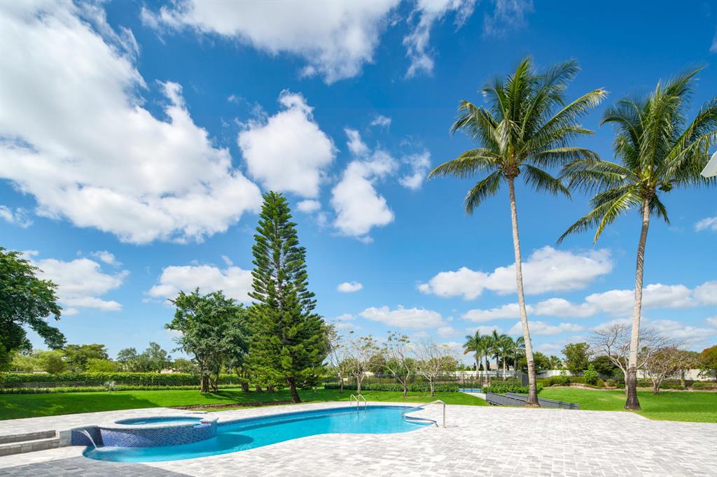 Le Lac - Residential