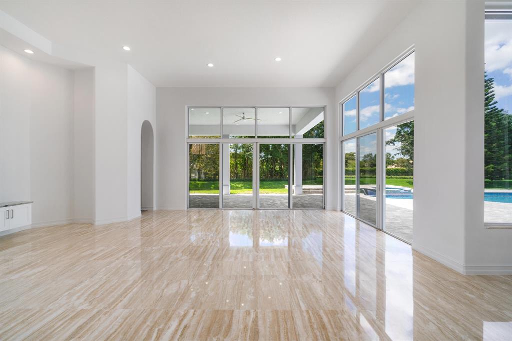 Le Lac - Residential