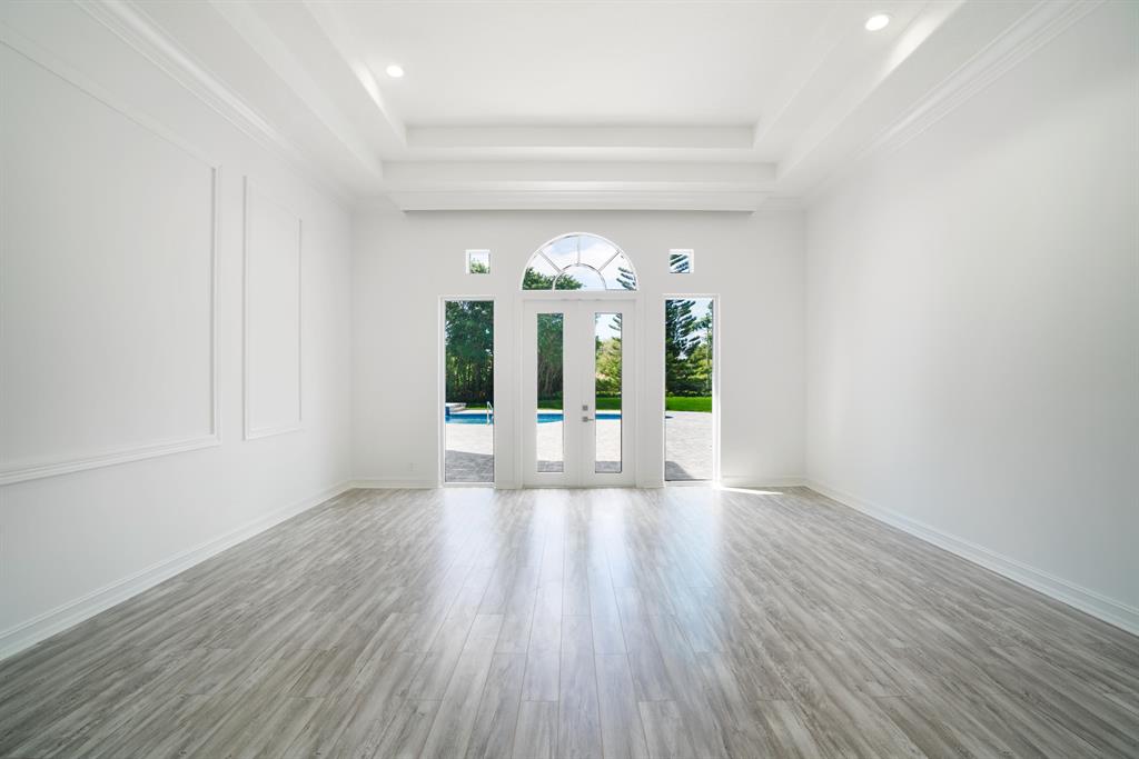 Le Lac - Residential