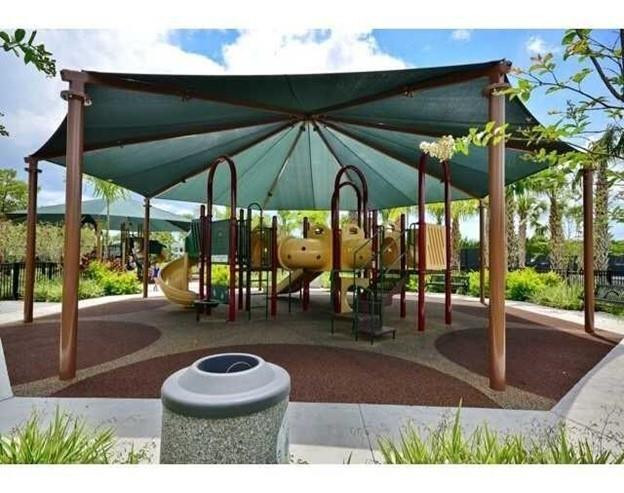 Palm Aire, Palm-Aire - Residential
