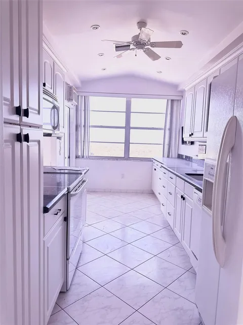 18051 Biscayne Blvd Unit PH5, North Miami Beach, FL MLS: F10481497