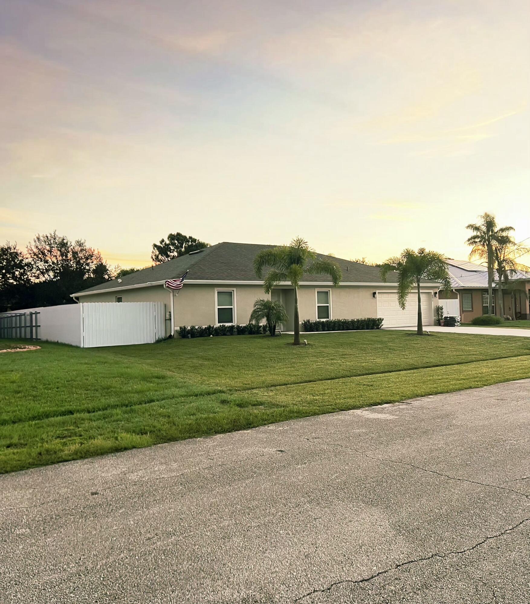 571 SW Lairo Avenue, Port St Lucie, FL, 34953/$485,000 1 571 SW Lairo Avenue