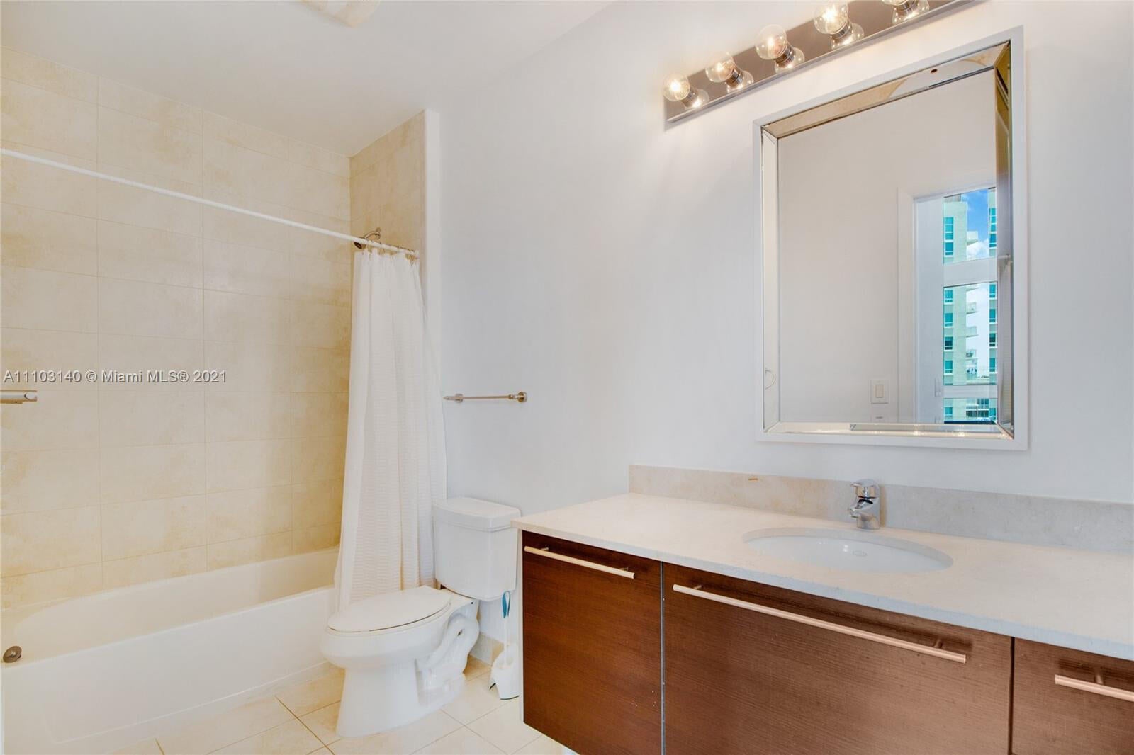 1900 N Bayshore Drive 912
