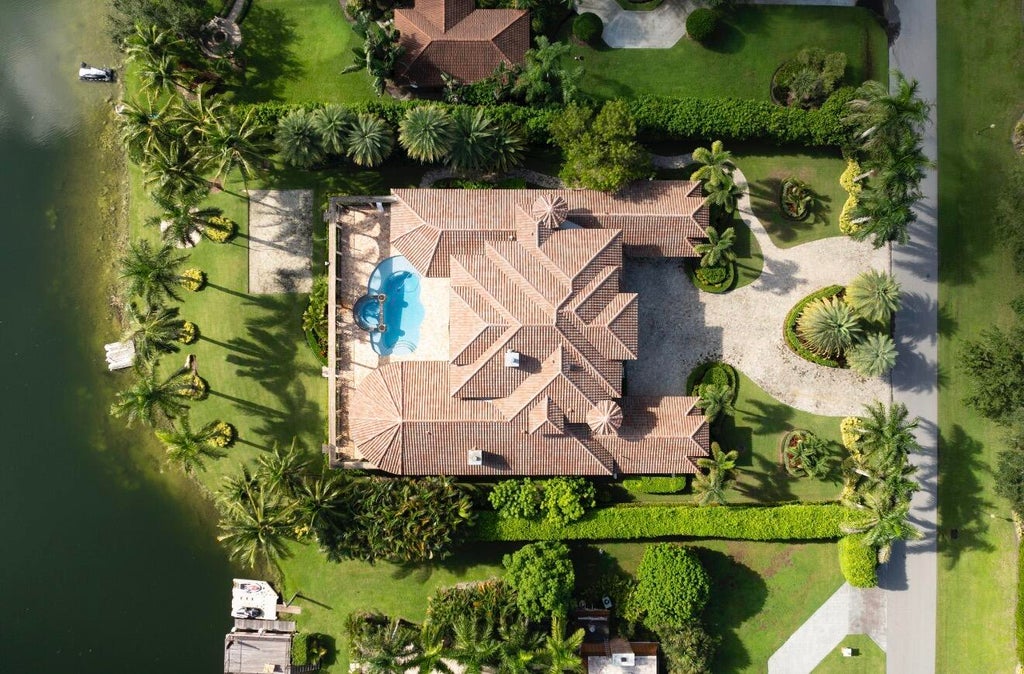 Photo of 9006 Wendy Lane W, West Palm Beach, FL 33411 (MLS # R11130522)