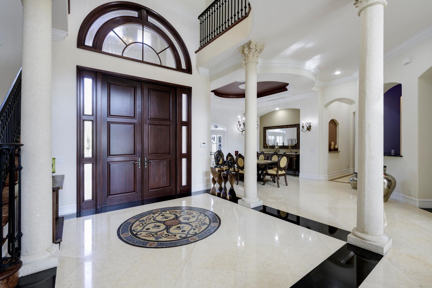 BANYAN LAKES - Residential