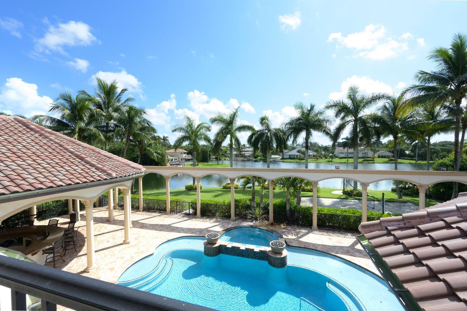 BANYAN LAKES - Residential