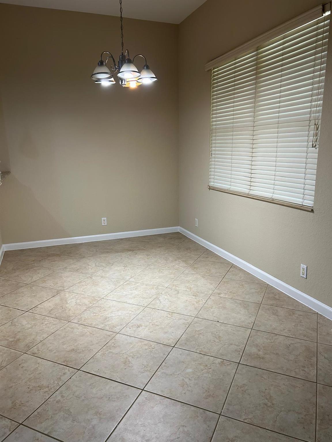 1021 Grove Park Circle