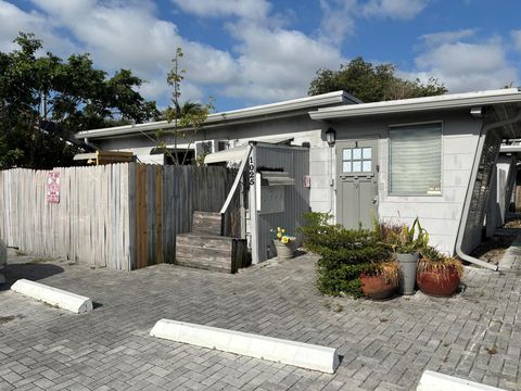 1025-1027 NE 16 Terrace Fort Lauderdale FL 33304
