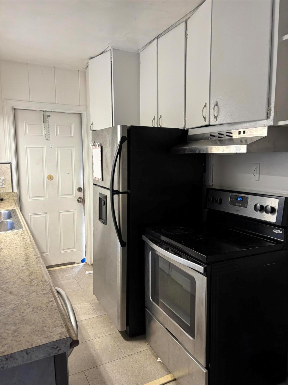 1025-1027 NE 16 Terrace