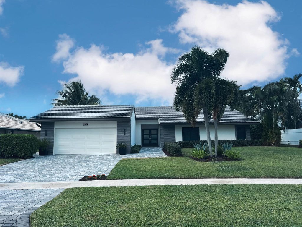 Photo of 4440 White Cedar Lane, Delray Beach, FL 33445 (MLS # R11035641)