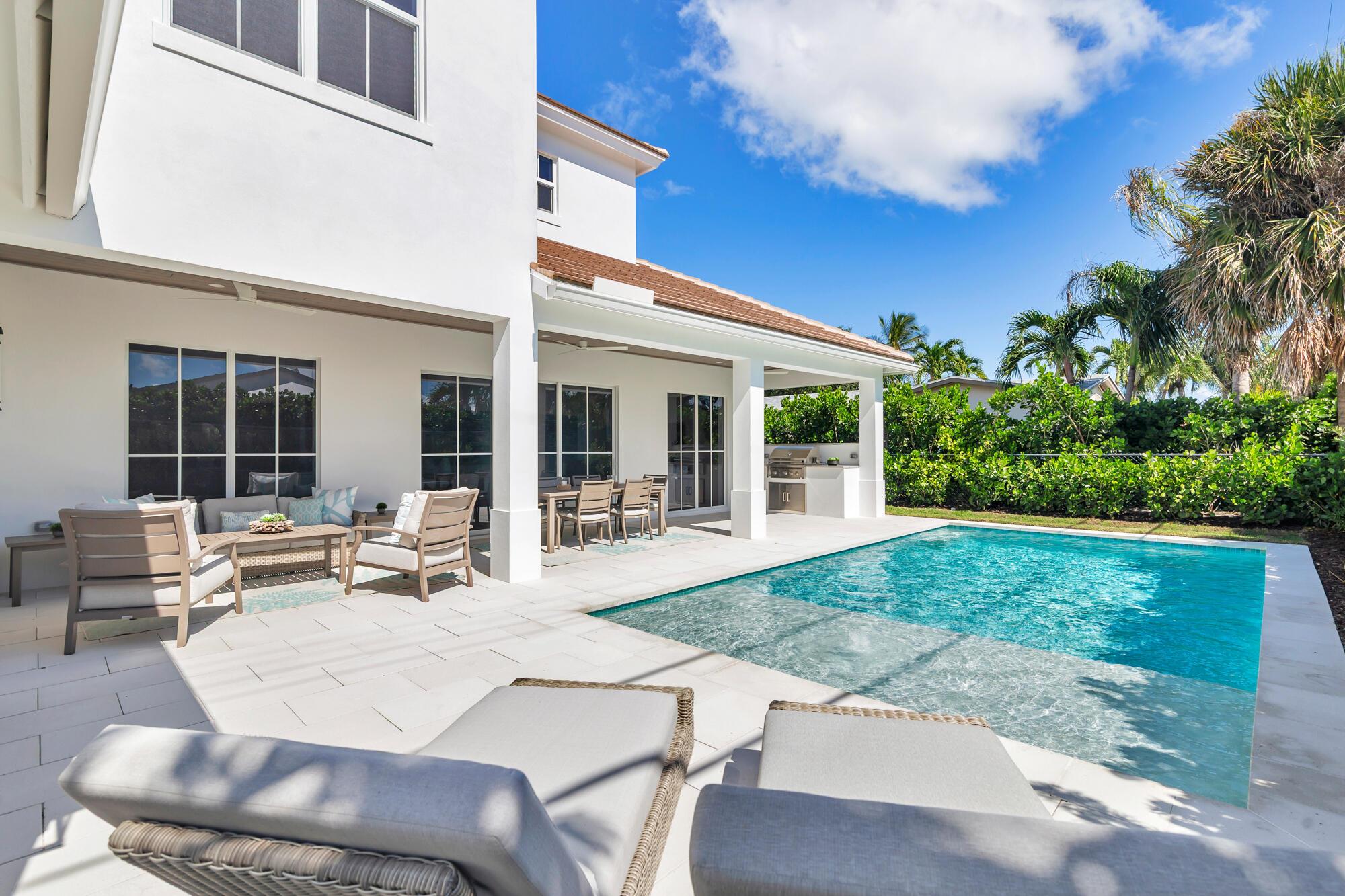 LAKE PLACE IN - Residential