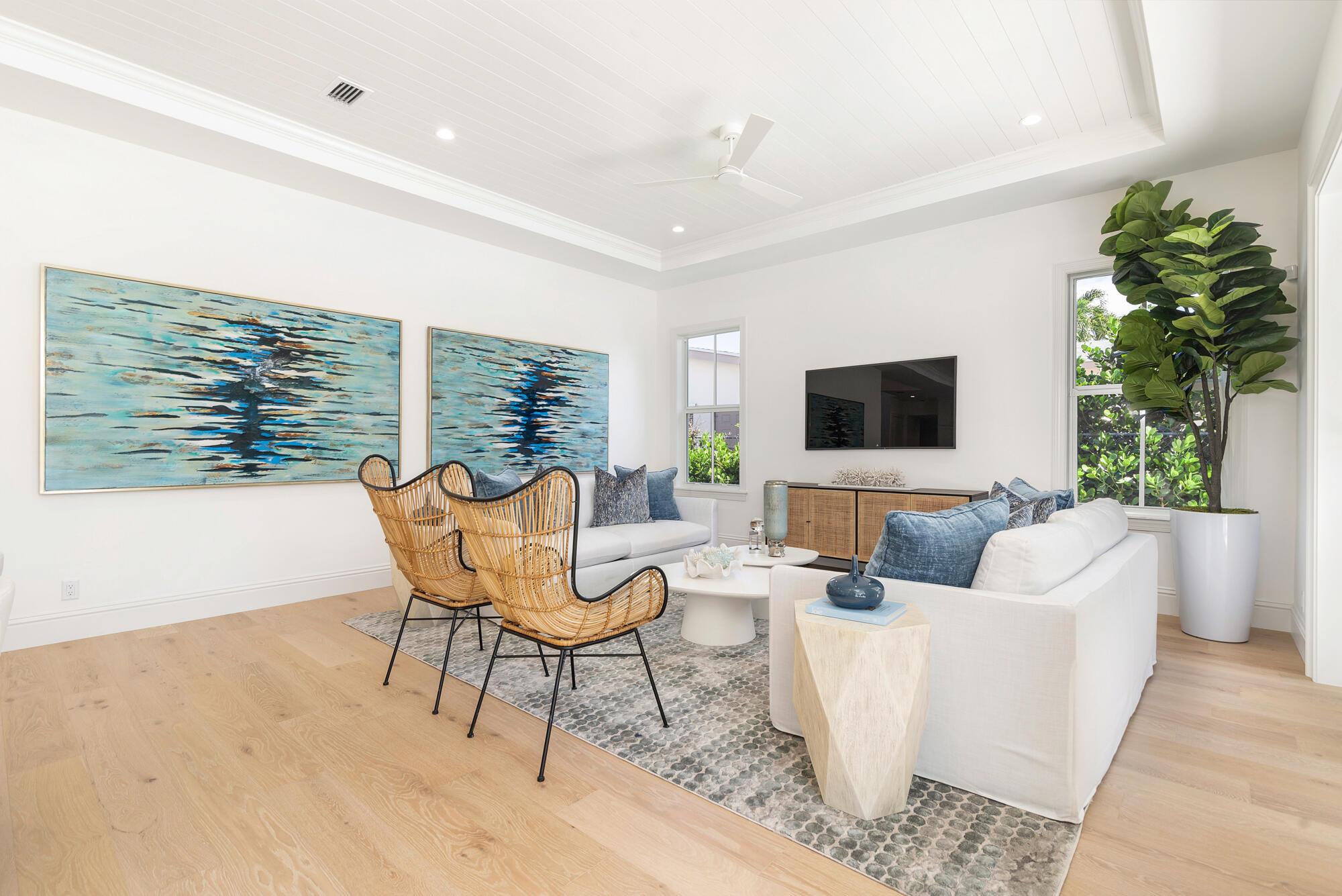 LAKE PLACE IN - Residential