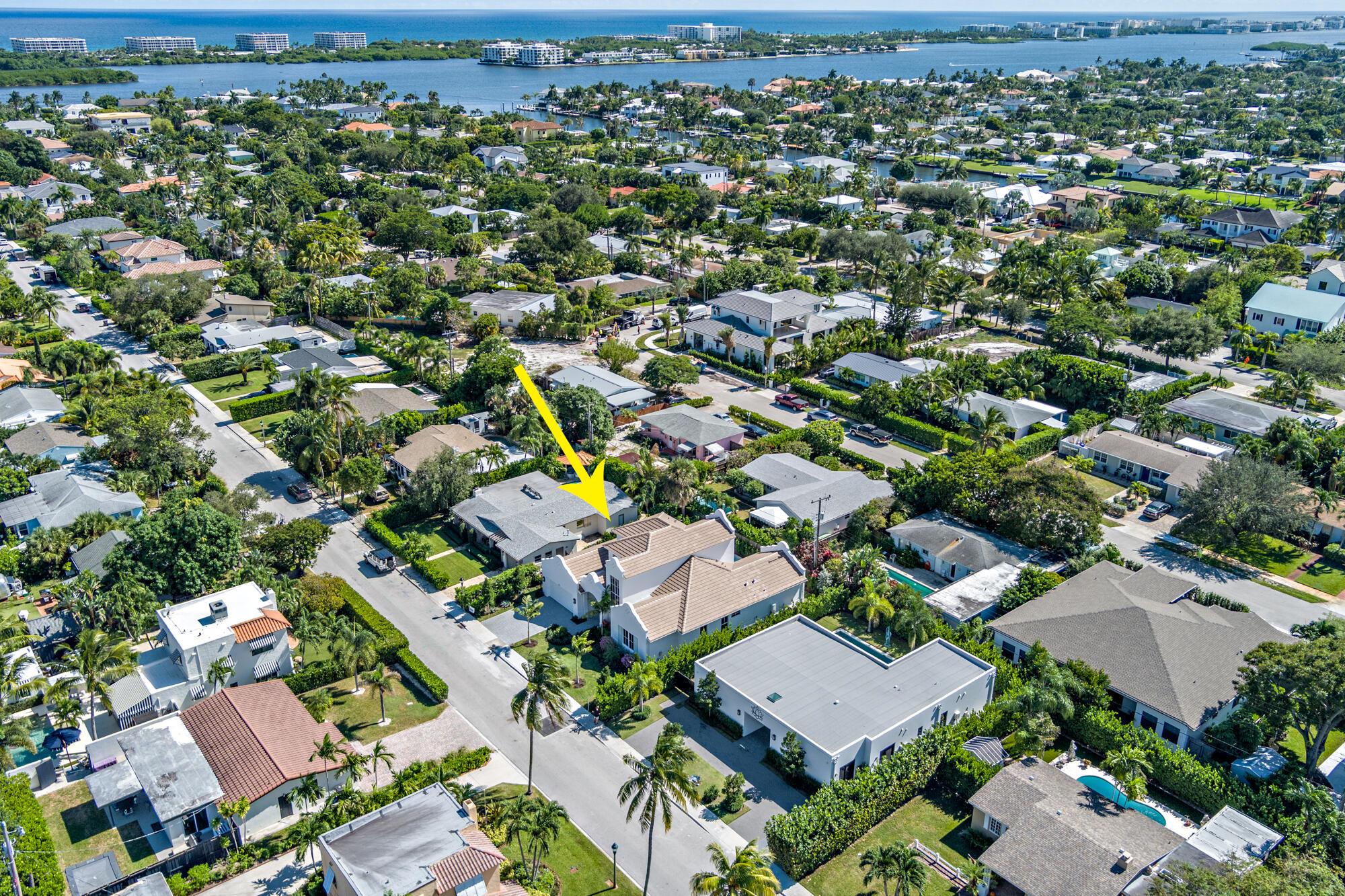 LAKE PLACE IN - Residential