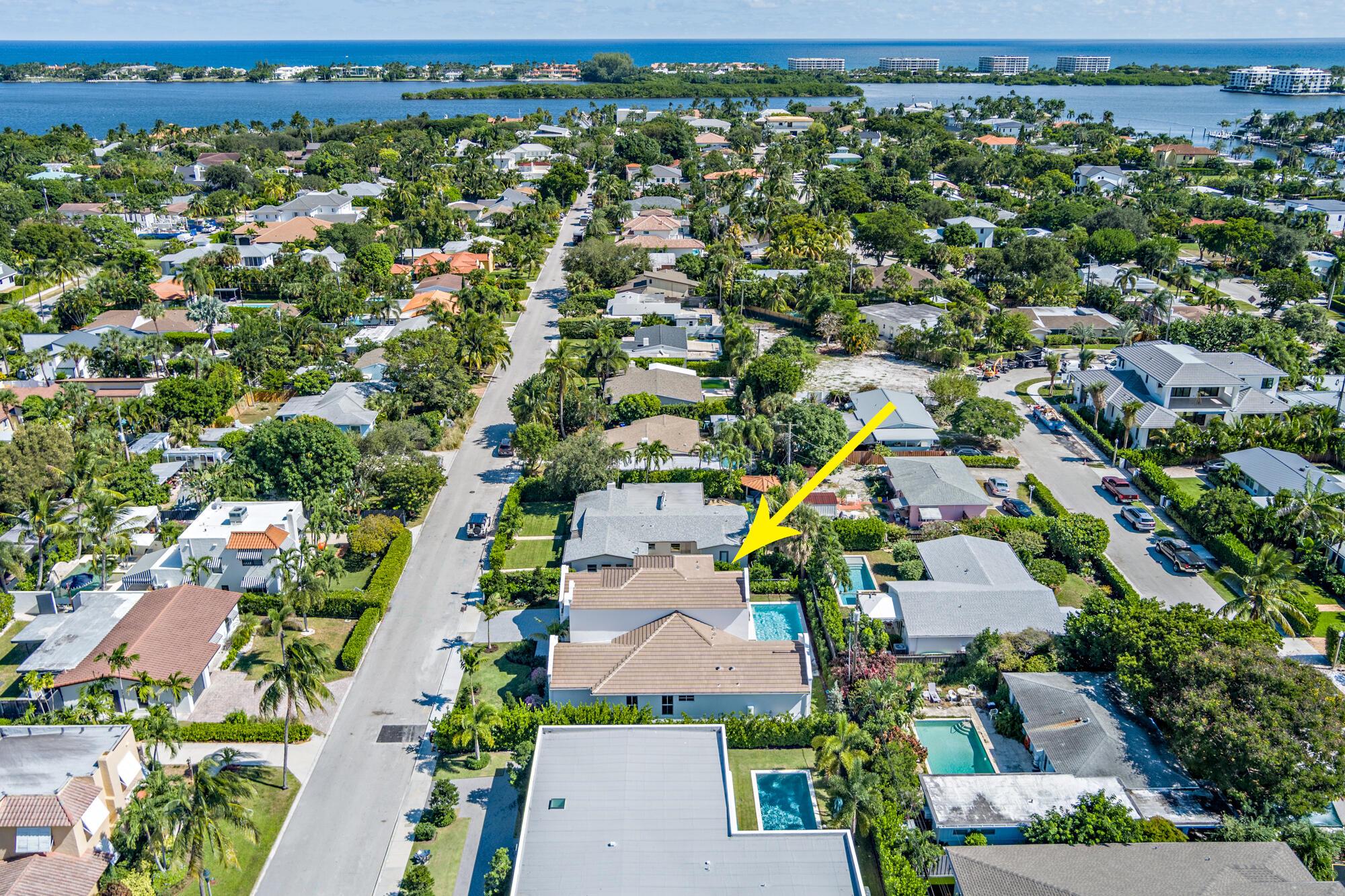 LAKE PLACE IN - Residential