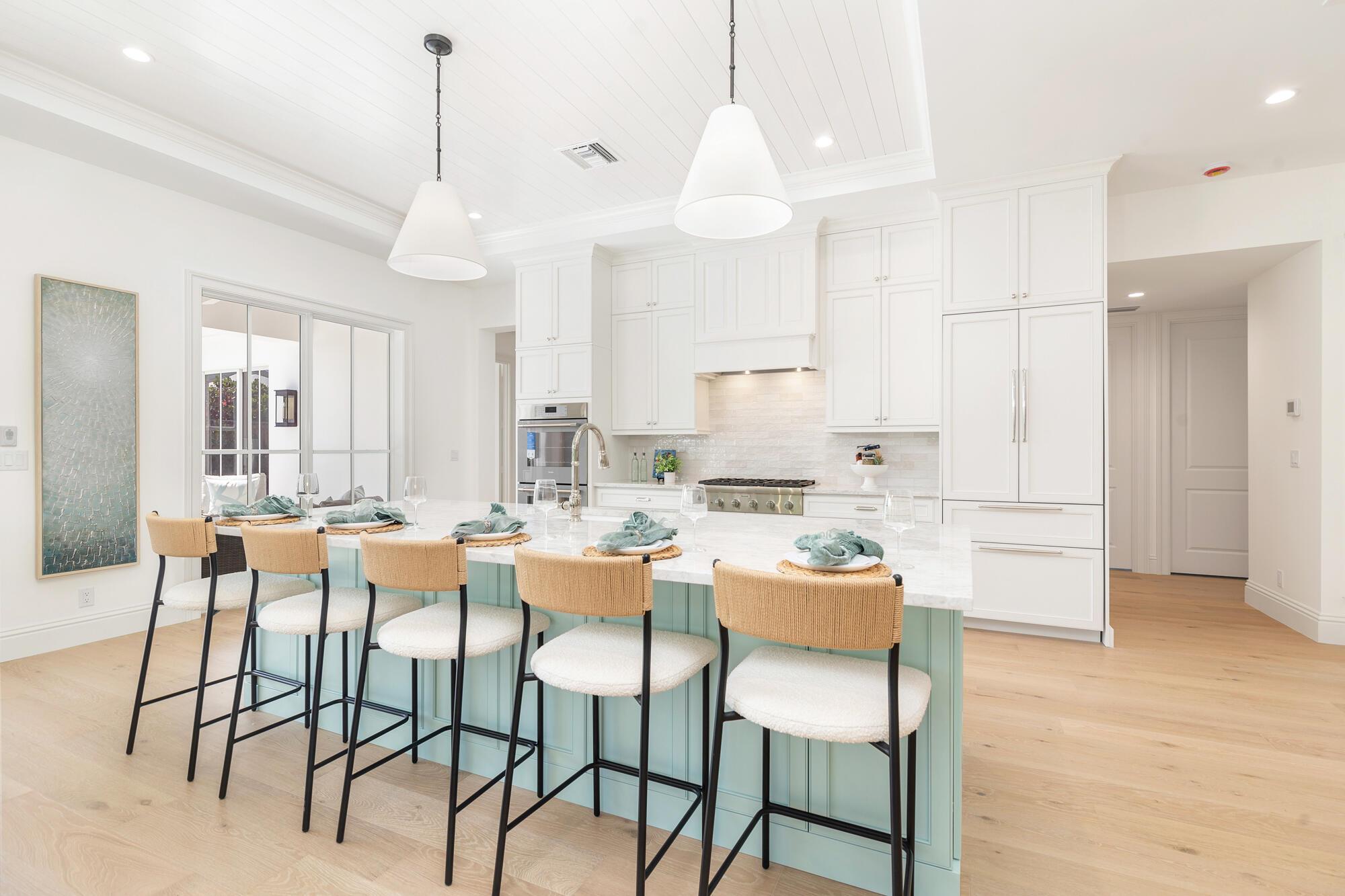 LAKE PLACE IN - Residential