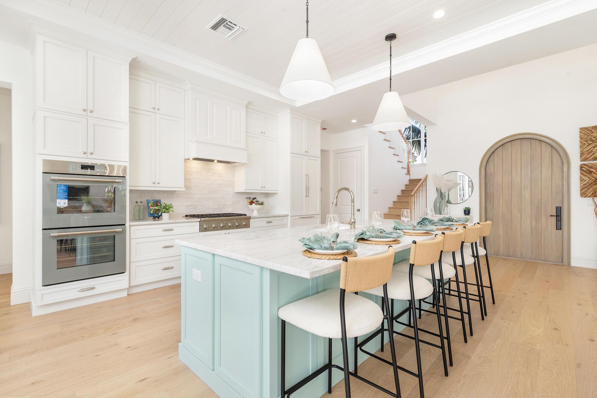 LAKE PLACE IN - Residential