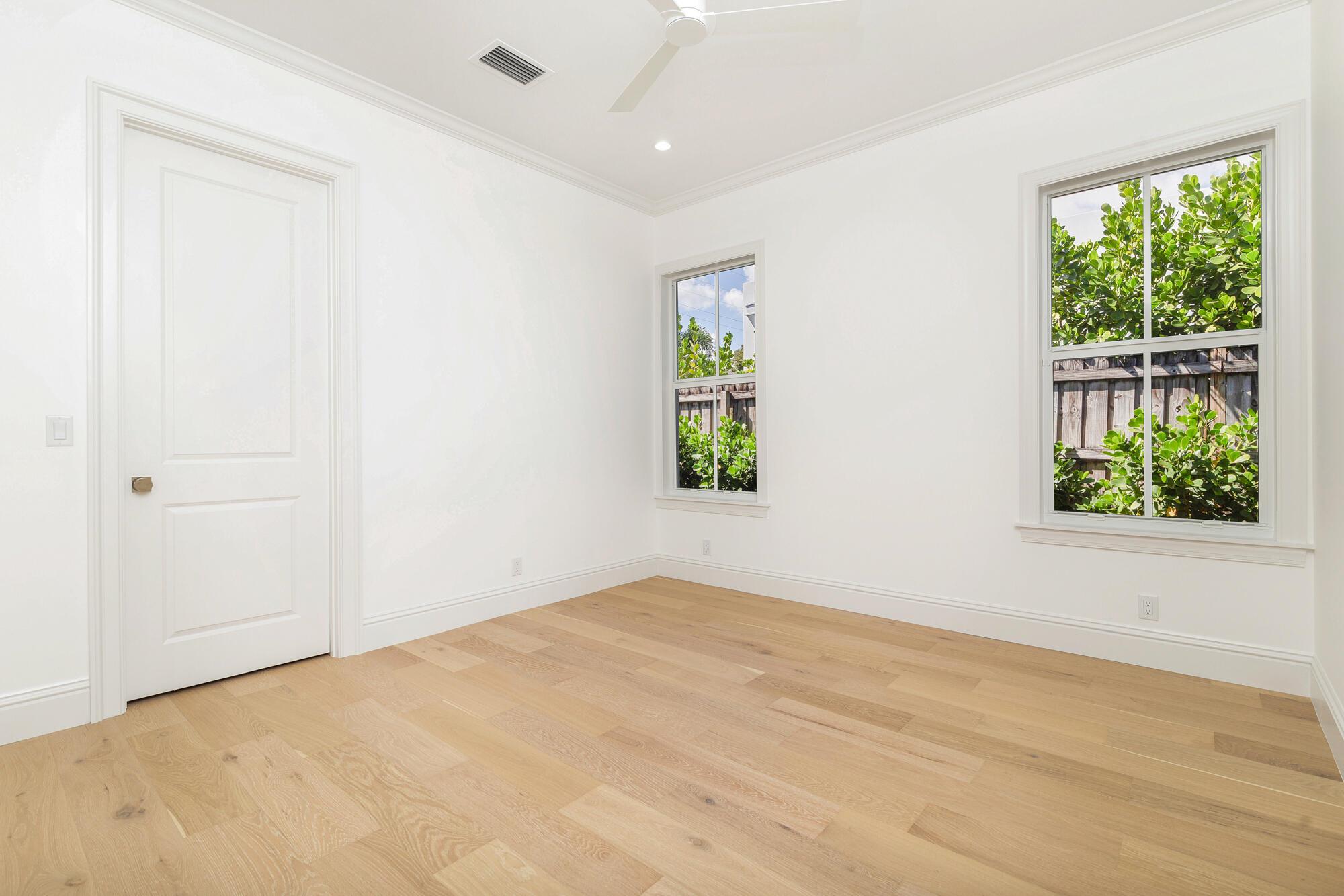 LAKE PLACE IN - Residential