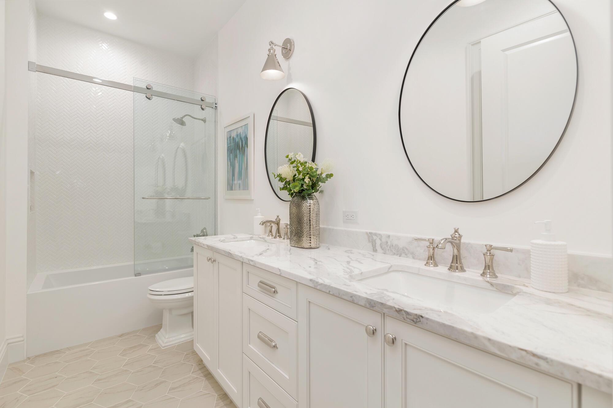 LAKE PLACE IN - Residential