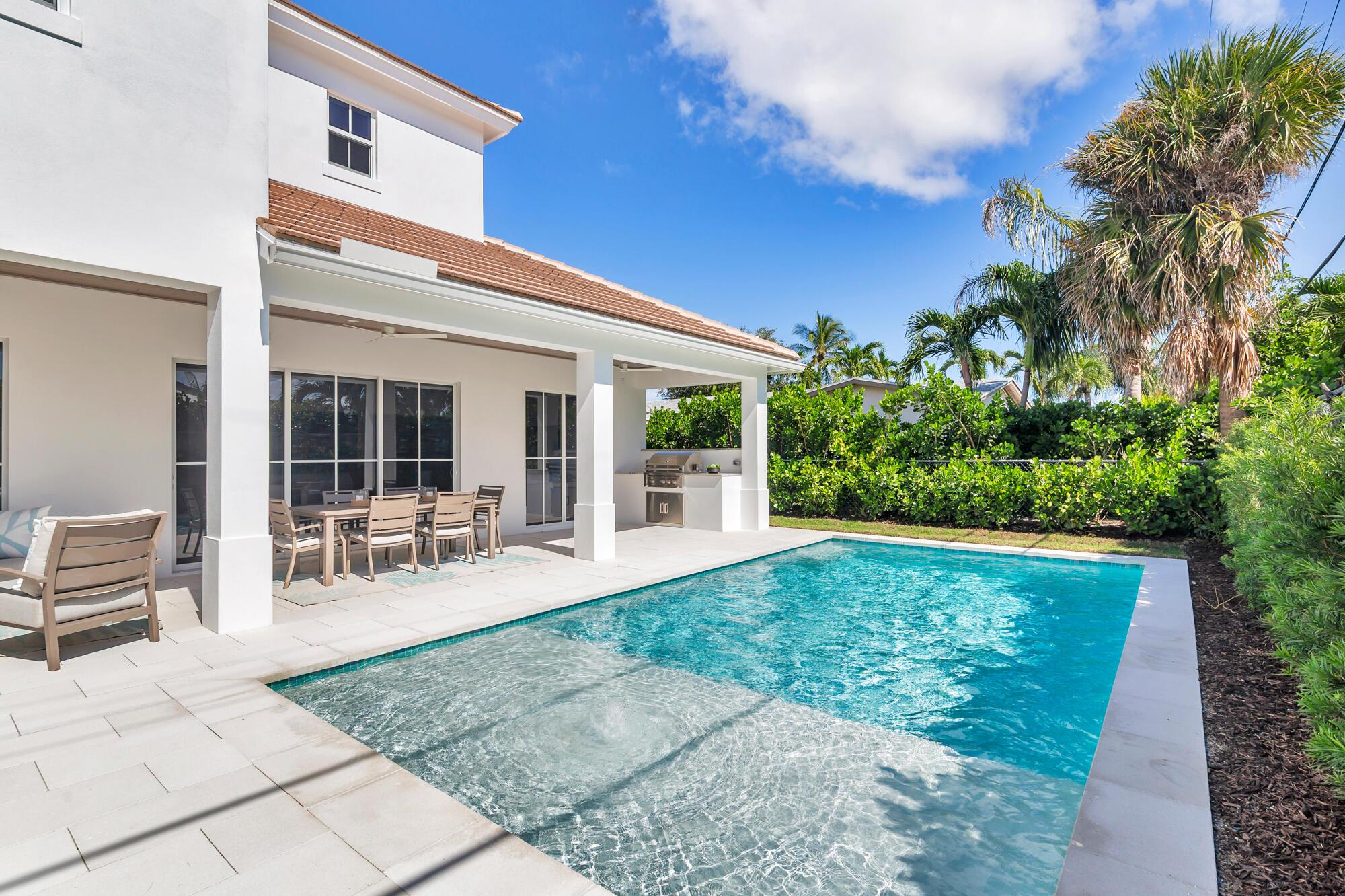 LAKE PLACE IN - Residential