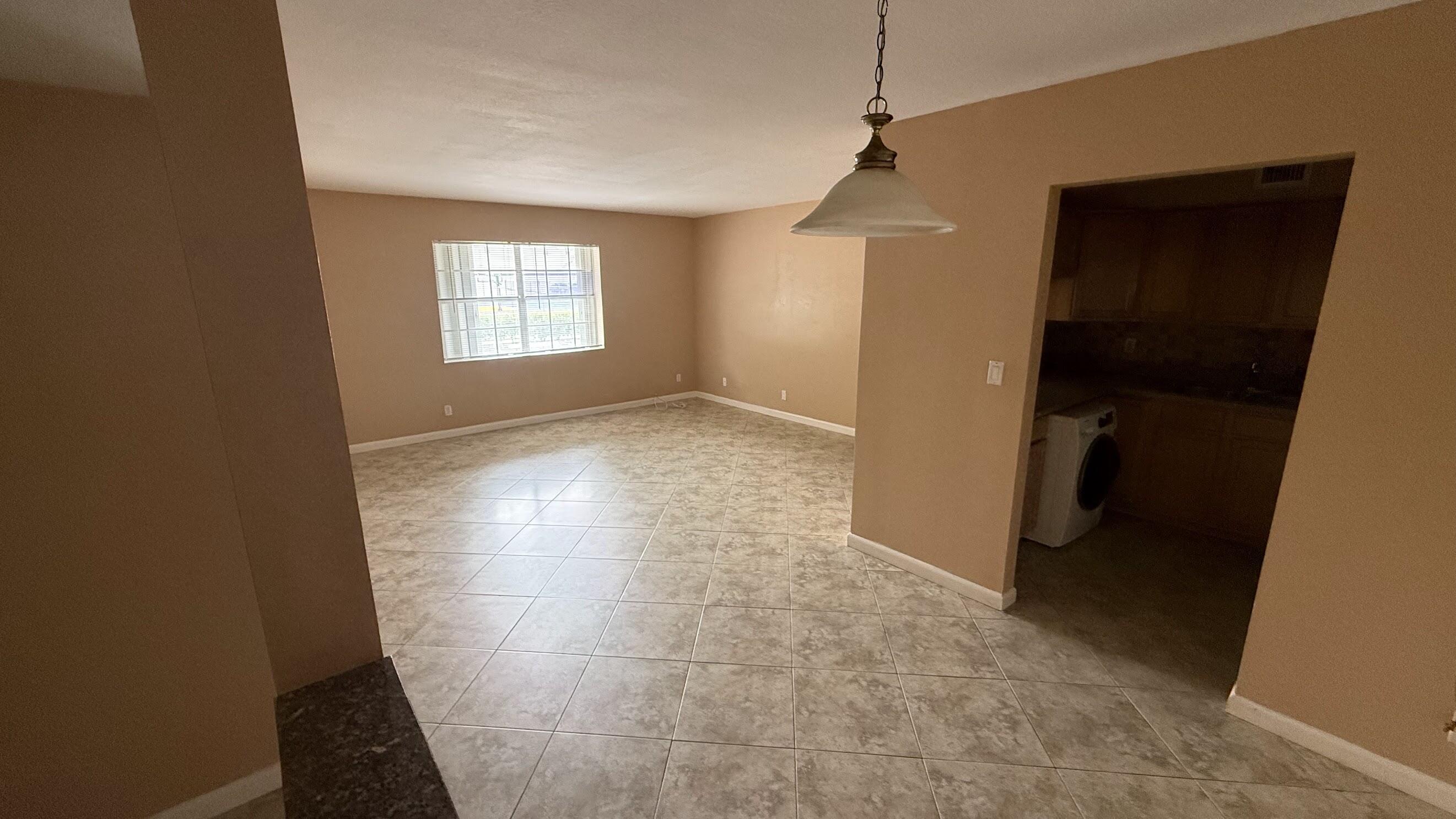 475 SE 8th Street 115