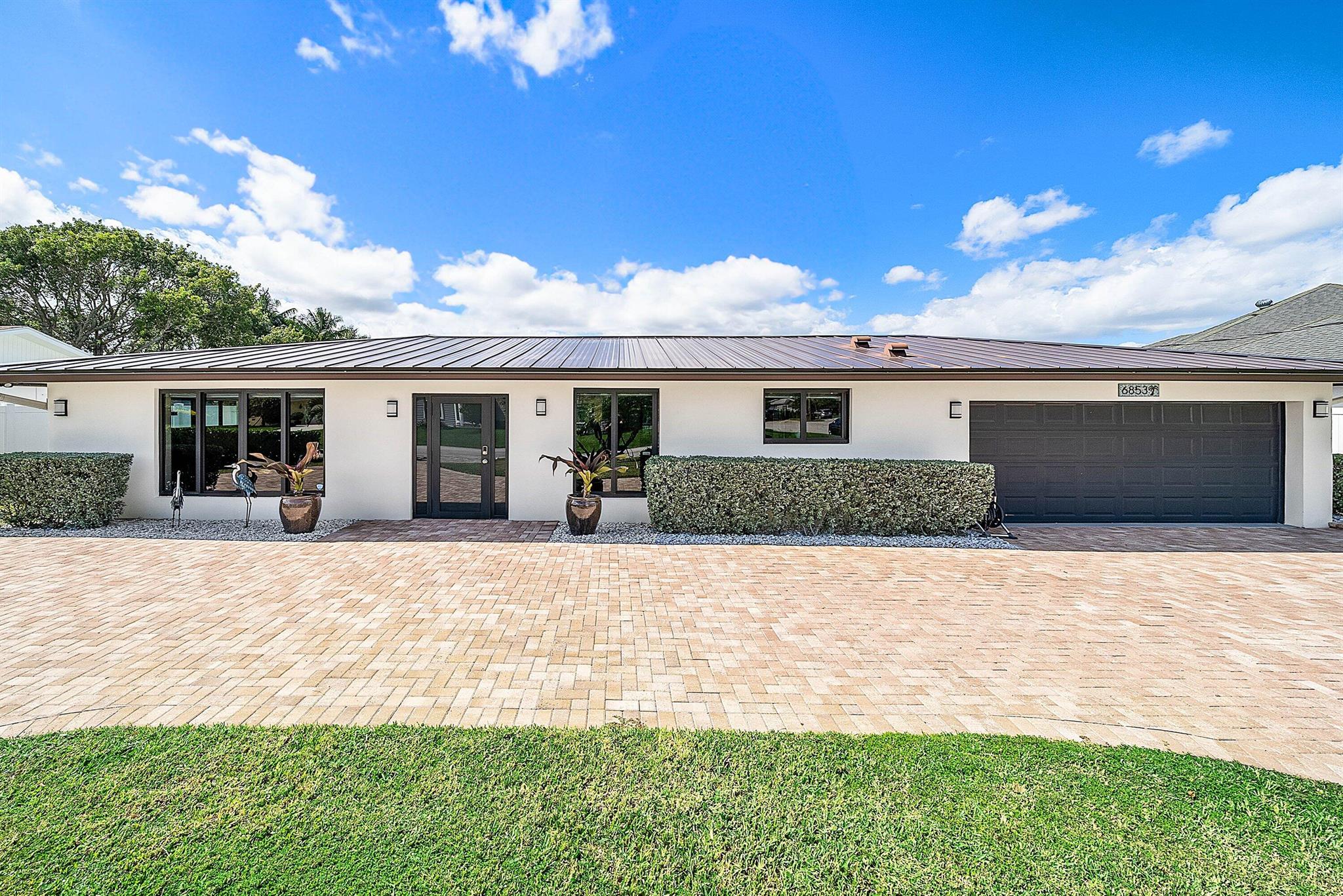 ISLAND ESTS ADD 1 IN - Residential