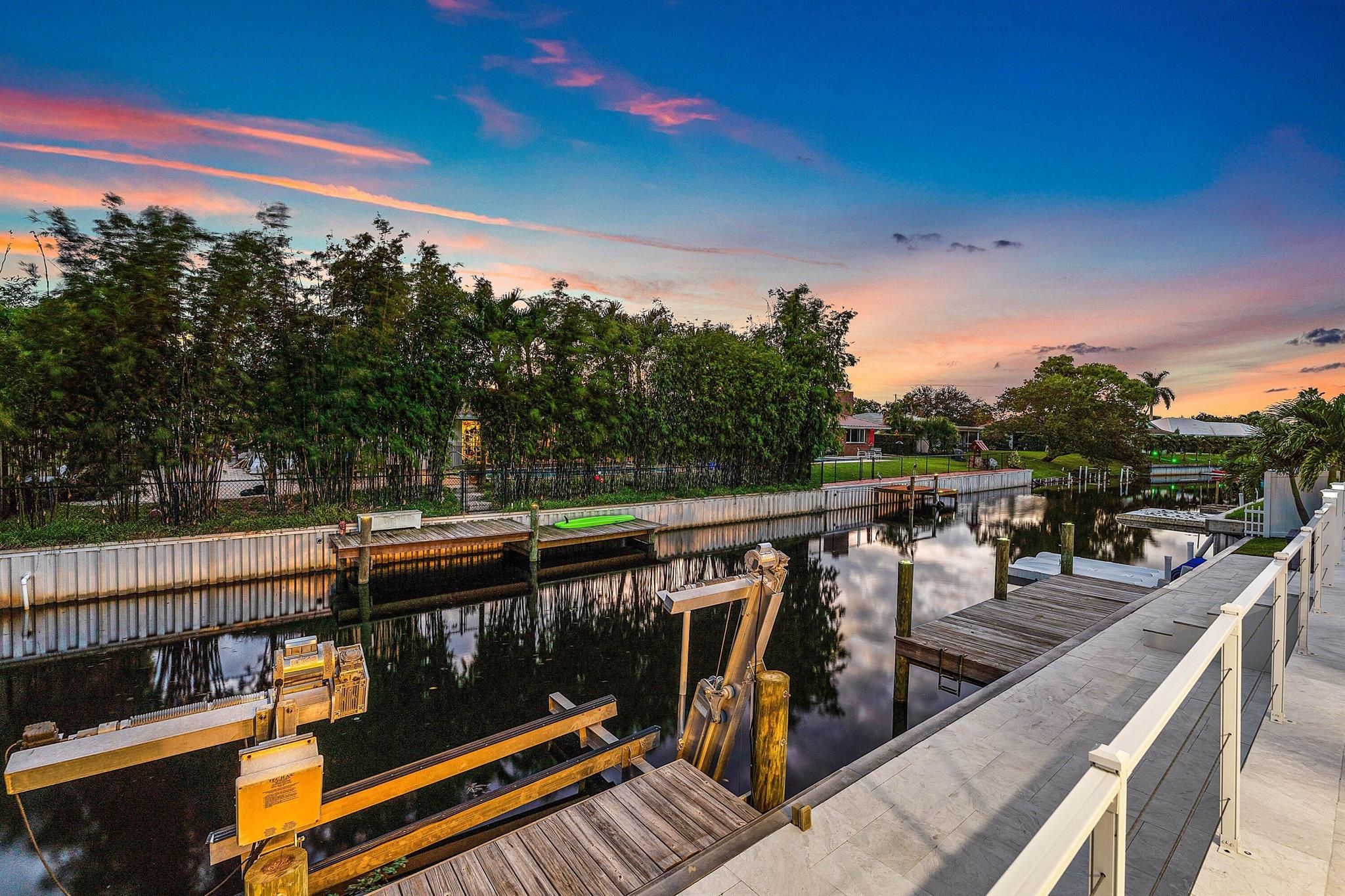 ISLAND ESTS ADD 1 IN - Residential