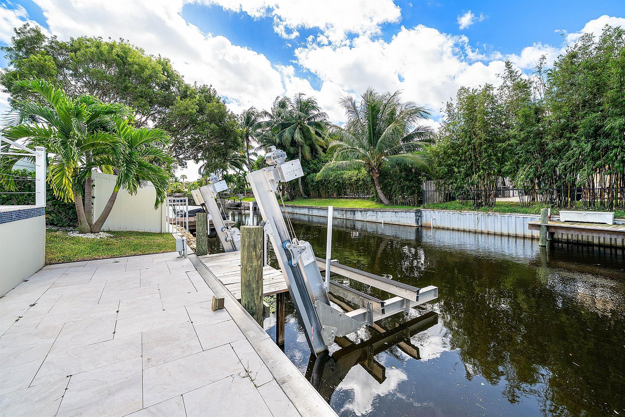 ISLAND ESTS ADD 1 IN - Residential