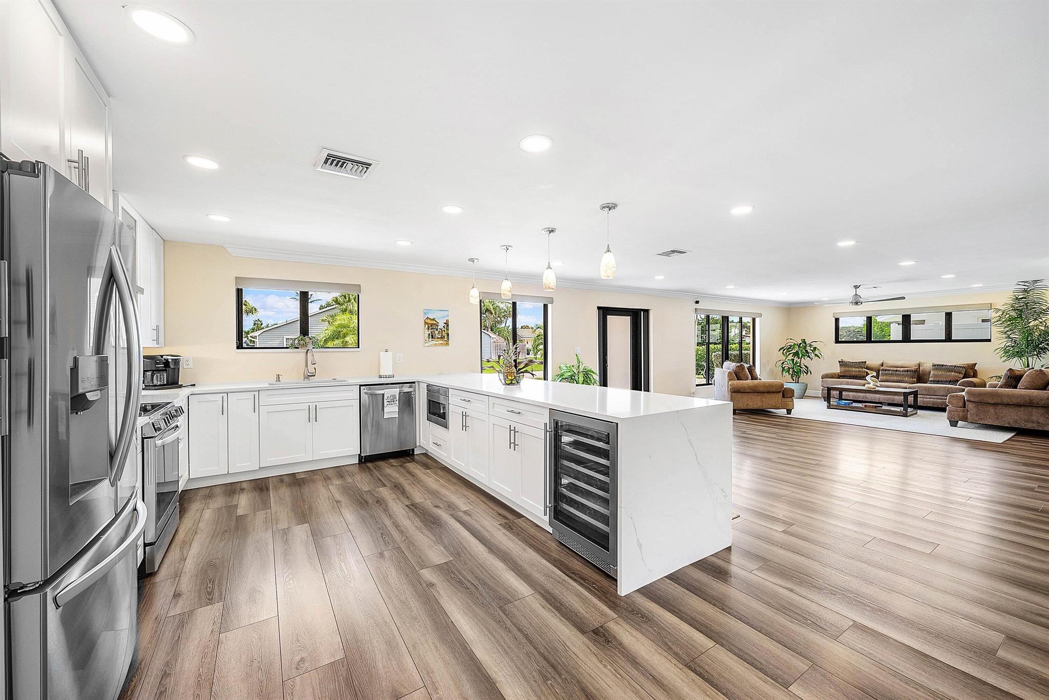 ISLAND ESTS ADD 1 IN - Residential