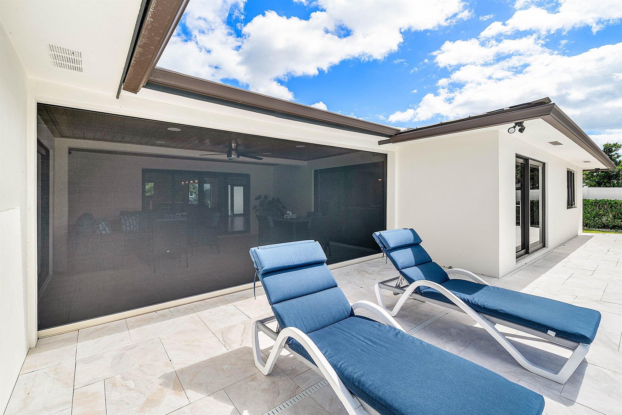ISLAND ESTS ADD 1 IN - Residential