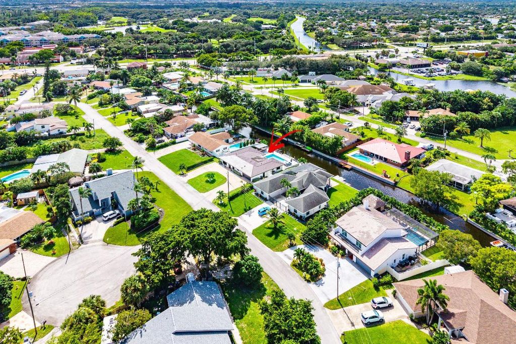 Photo of 6853 Bayshore Drive, Lake Worth, FL 33462 (MLS # R11134466)